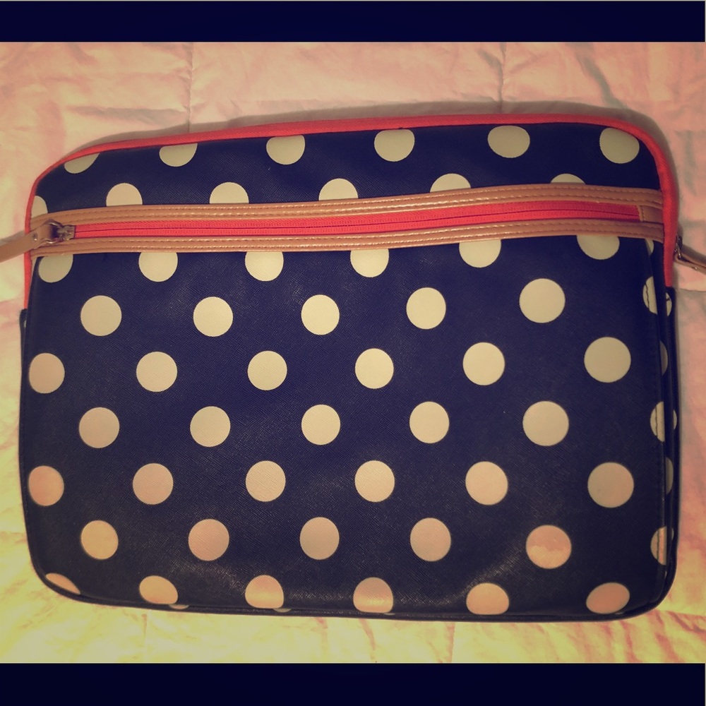 15” Padded Laptop Sleeve w Black & White polkadots
